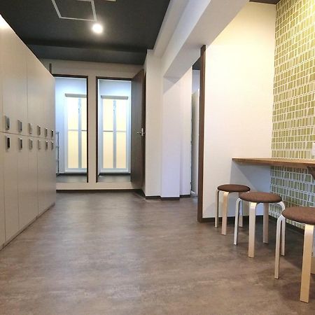 Capsule Hotel Manyudo Kyoto Bagian luar foto