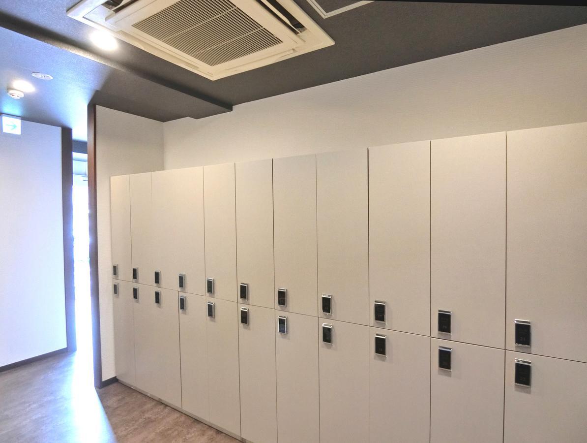 Capsule Hotel Manyudo Kyoto Bagian luar foto