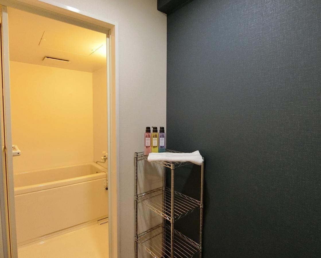 Capsule Hotel Manyudo Kyoto Bagian luar foto